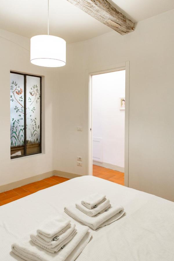 Graceful Apartment In The Heart Of Florence Buitenkant foto